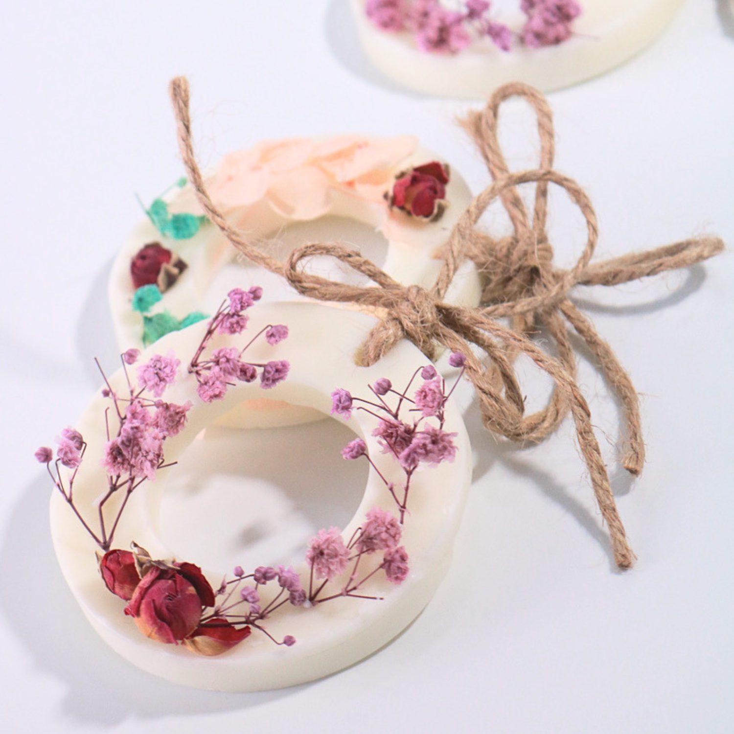 Botanical wax sachet mold